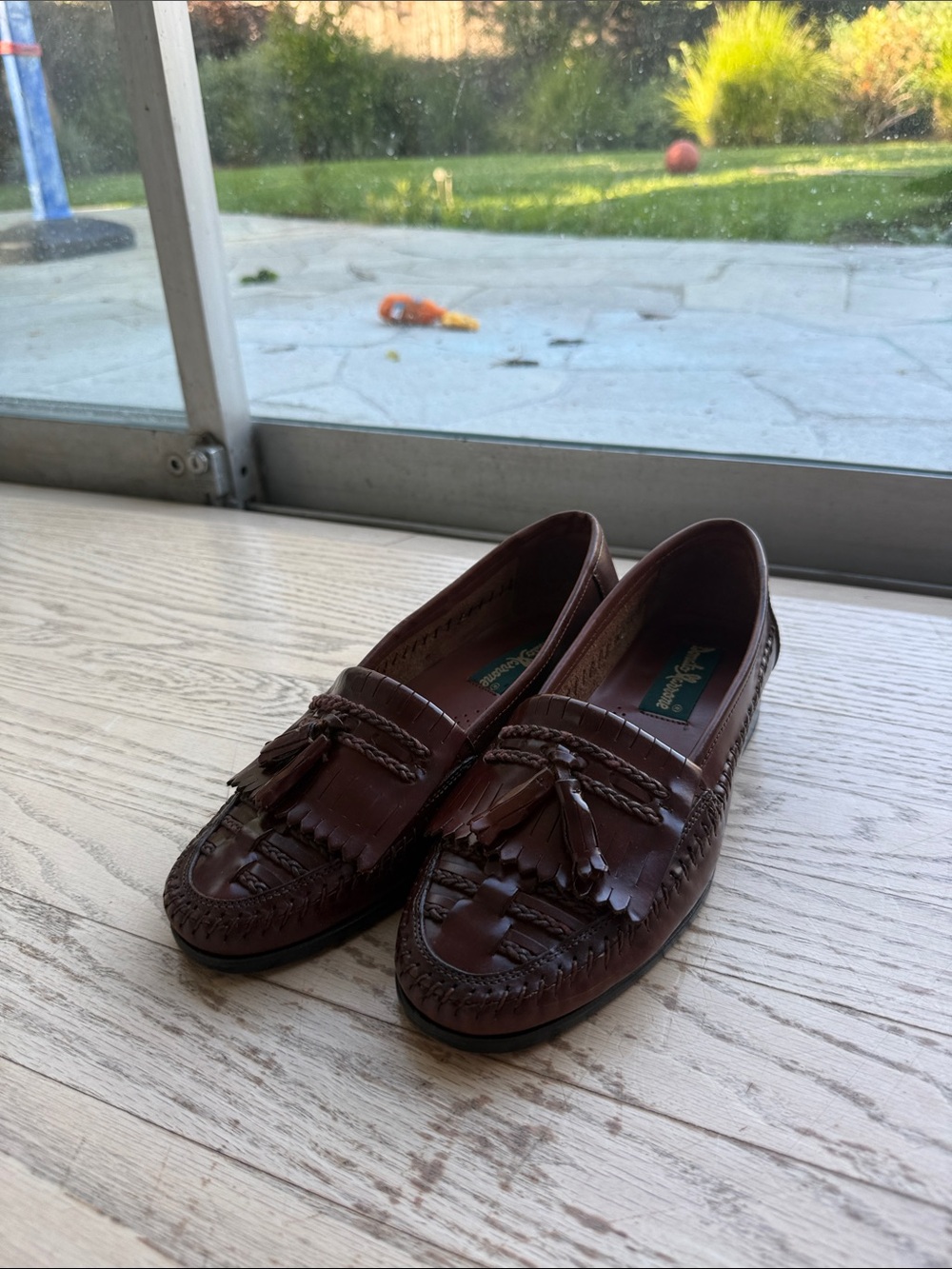 90s Classic Brown Leather Tassel Loafers - women